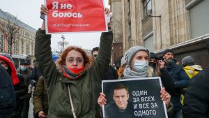 Russians protest the arrest of Alexei Navalny